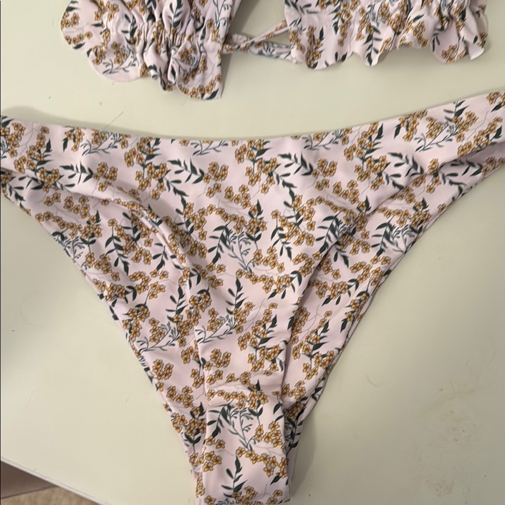 Floral Bikini Set - Picture 3 of 3